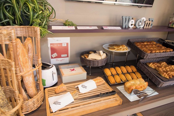 Desayuno buffet todos los días (con cargo)