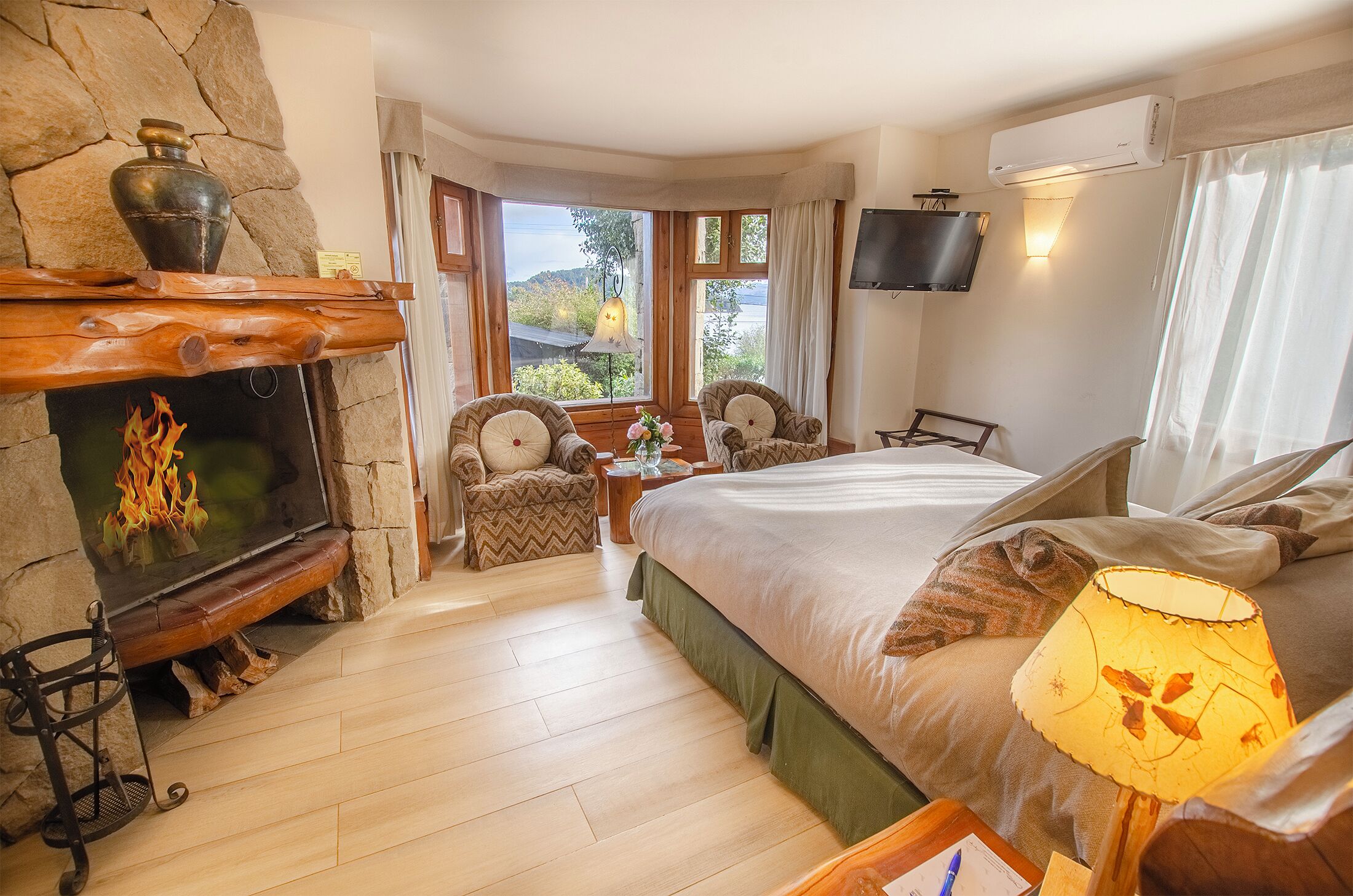 Junior Suite | Premium bedding, down comforters, minibar, in-room safe