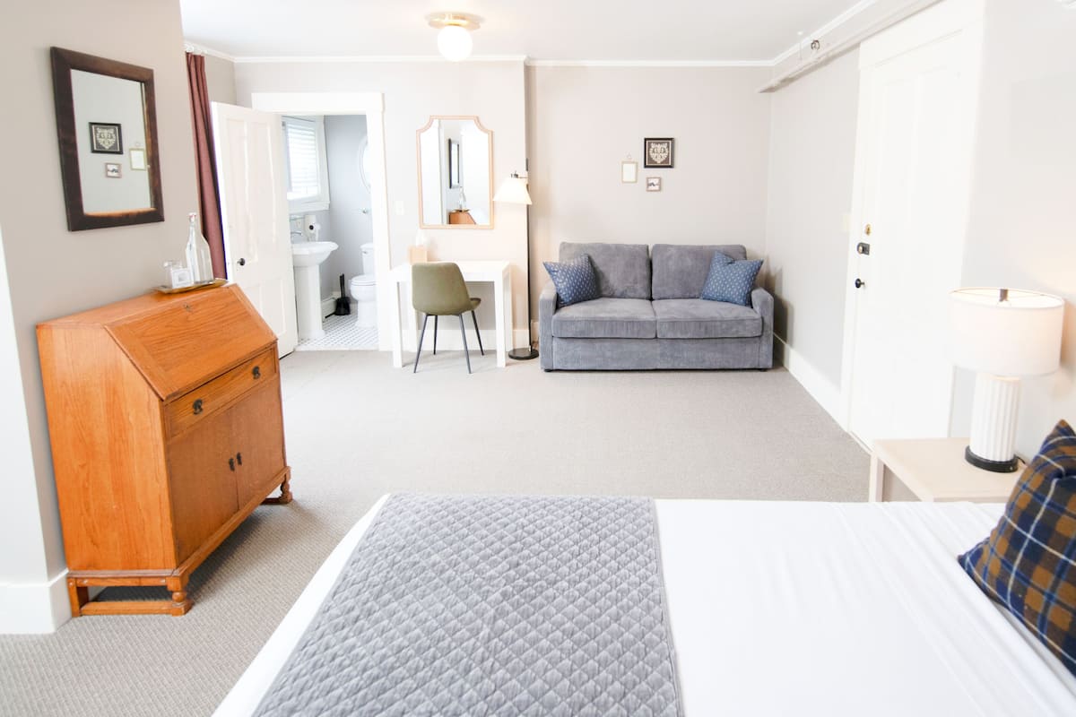 Luxe beddengoed, individueel gedecoreerd, verduisterende gordijnen