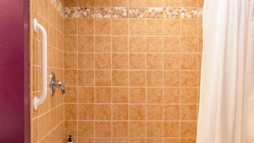 Suite, Nichtraucher, eigenes Bad (Cottage or Suite) | Hochwertige Bettwaren, schallisolierte Zimmer, Bügeleisen/Bügelbrett