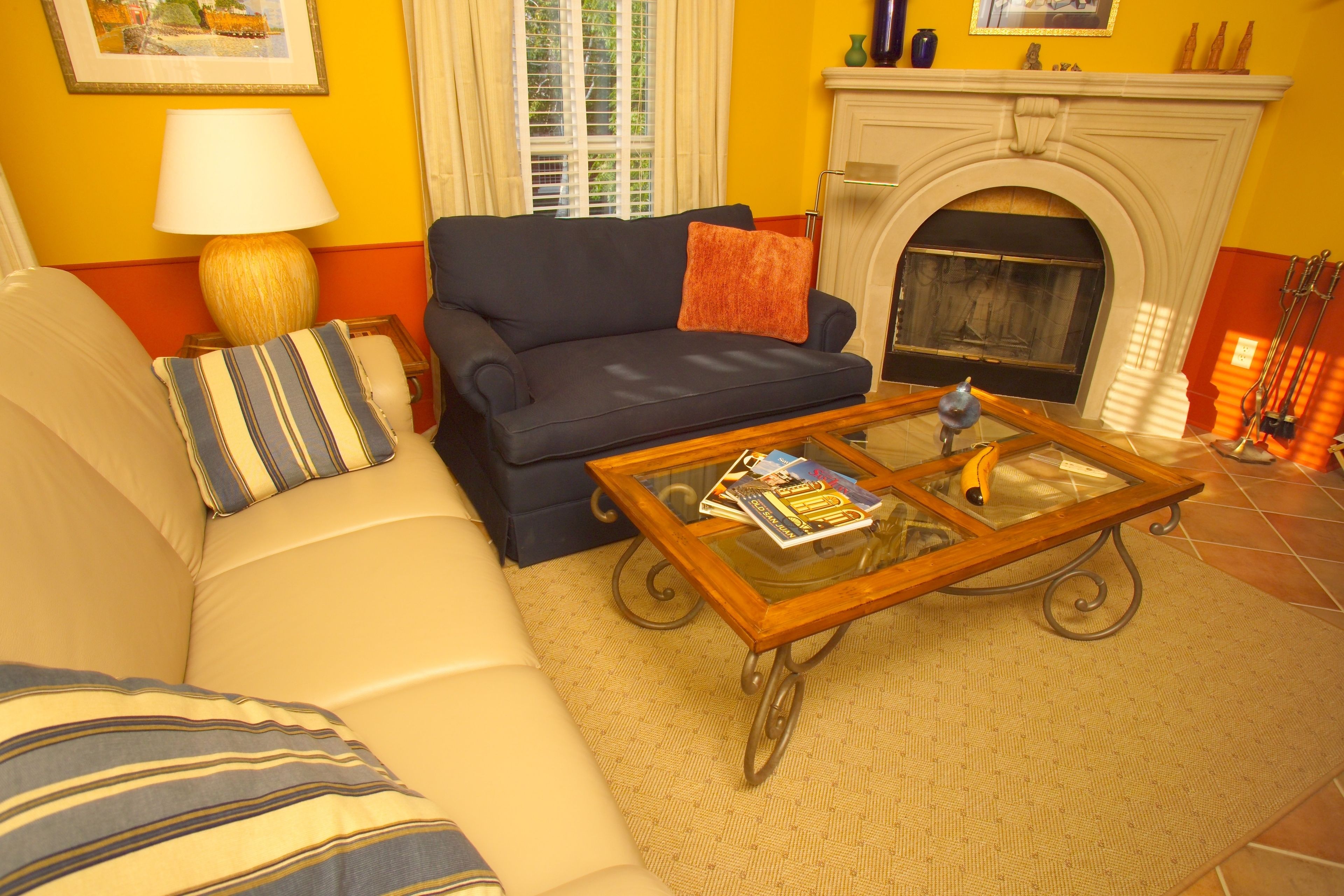 Suite, Non Smoking, Private Bathroom (Cottage or Suite) | Living room | Flat-screen TV, fireplace, DVD player, iPod dock