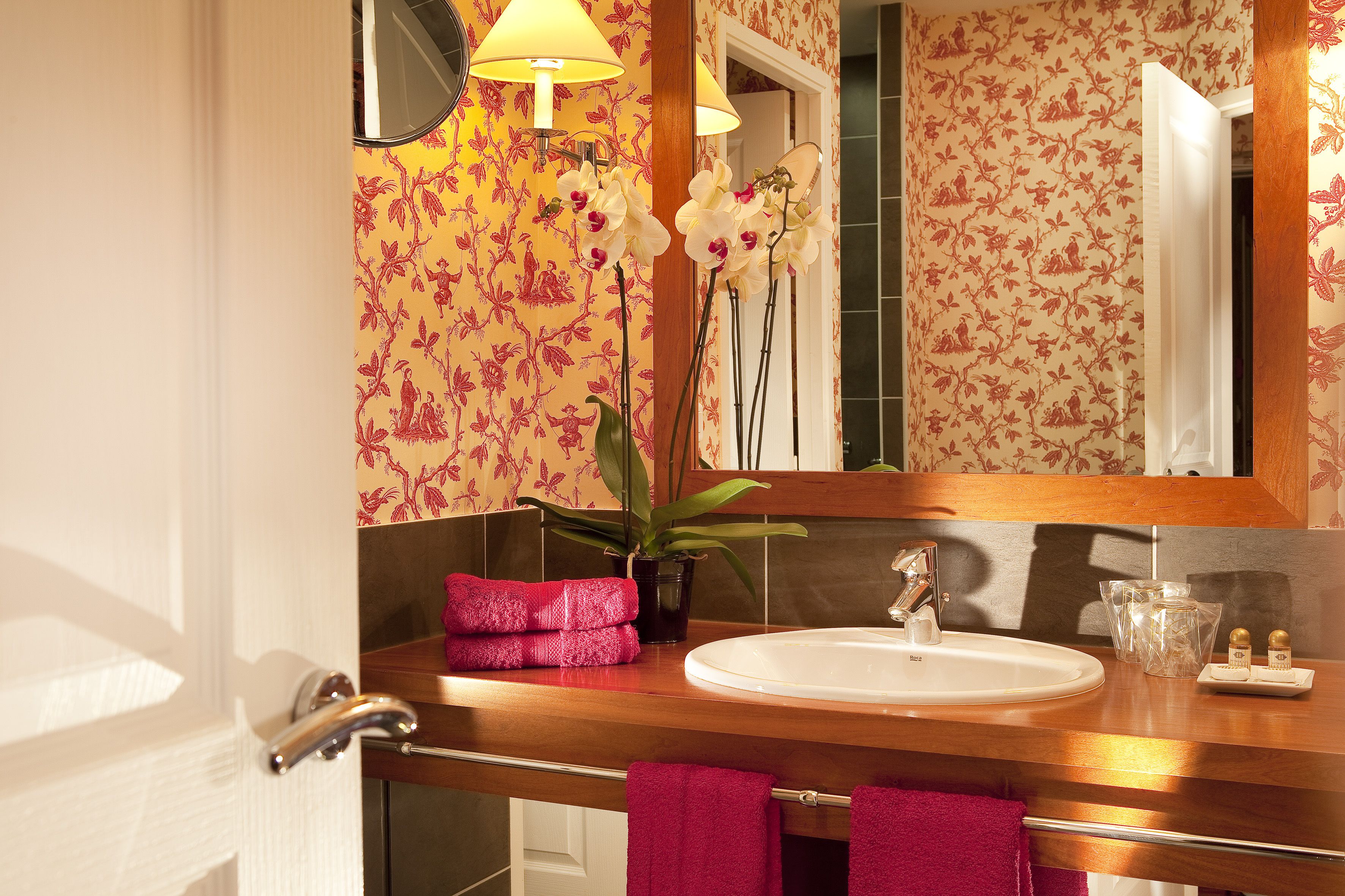 superior double or twin room | bathroom sink