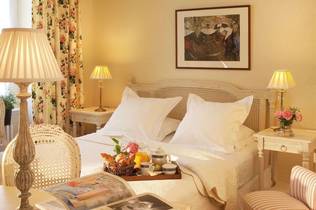Classic Double or Twin Room | 1 bedroom, premium bedding, in-room safe, individually decorated