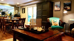 Games room - Deerfield Lodge at Heavenly (South Lake Tahoe)
