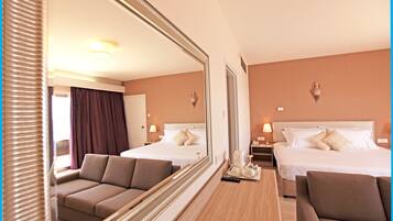 Minibar, coffres-forts dans les chambres, bureau, chambres insonorisées