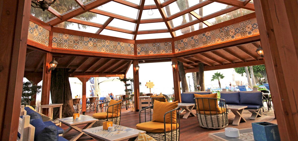 2 间酒吧/酒廊、池畔酒吧、海滨酒吧