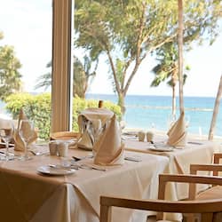 2 Restaurants, Frühstück, Mittagessen, Abendessen, internationale Küche