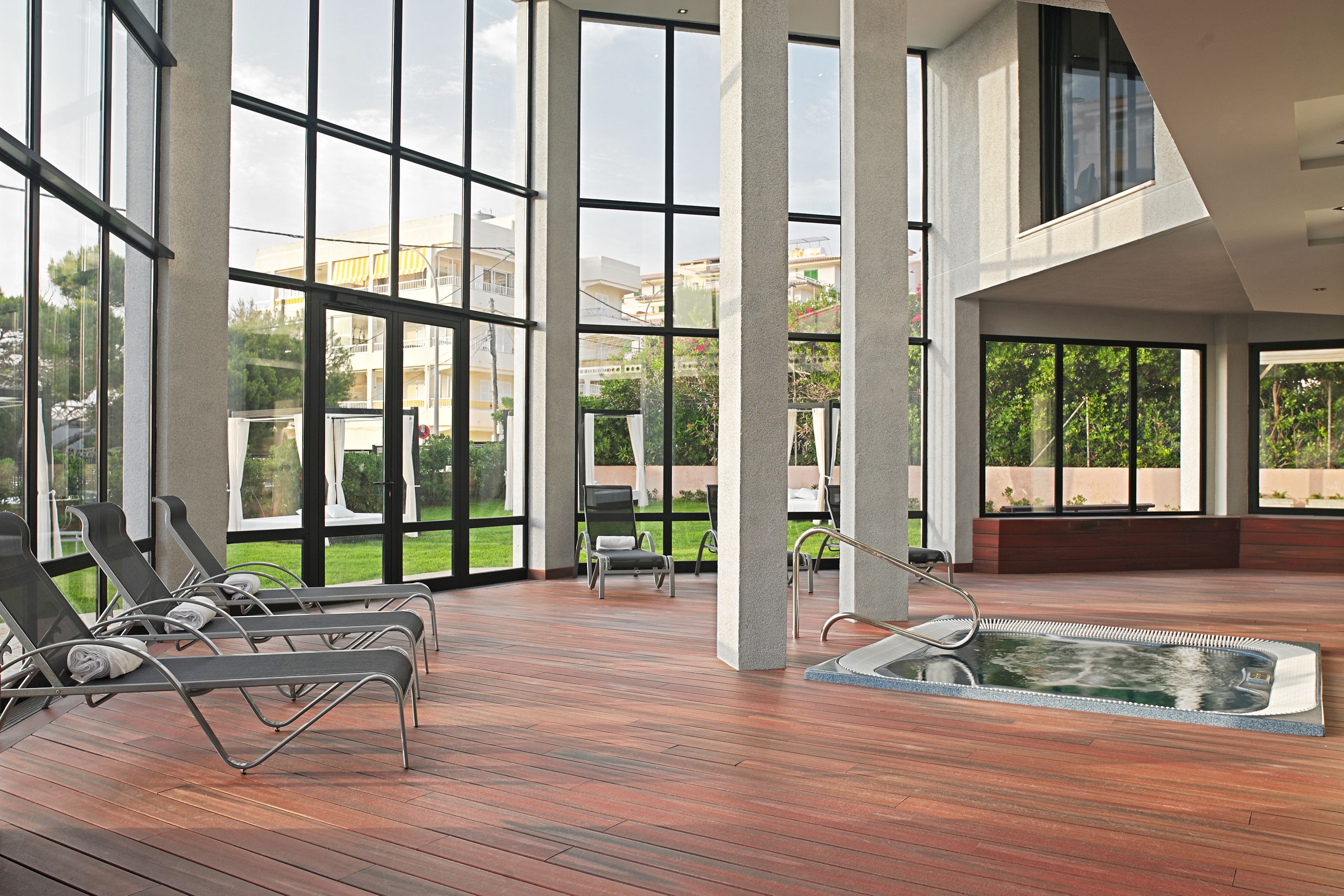 Bain à remous intérieur