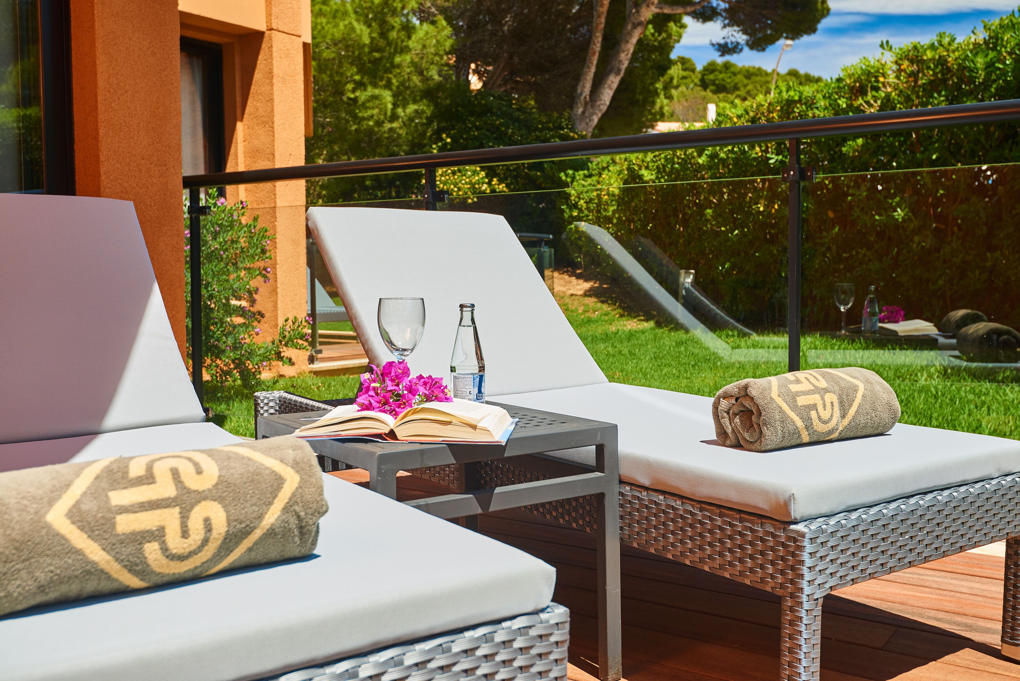 junior suite, terrace, ground floor (select) | 1 bedroom, minibar, desk, blackout curtains