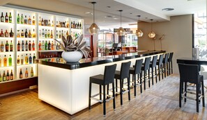 Bar (in der Unterkunft)