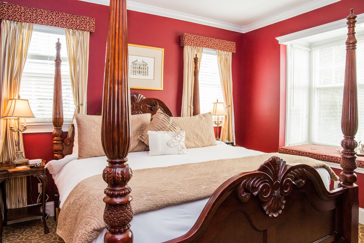 Burgundy Suite | Lakens van Egyptisch katoen, luxe beddengoed, pillowtop-bedden