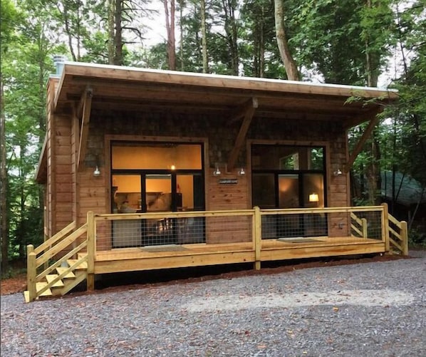 Exterior - Dancing Bear Lodge (Townsend)