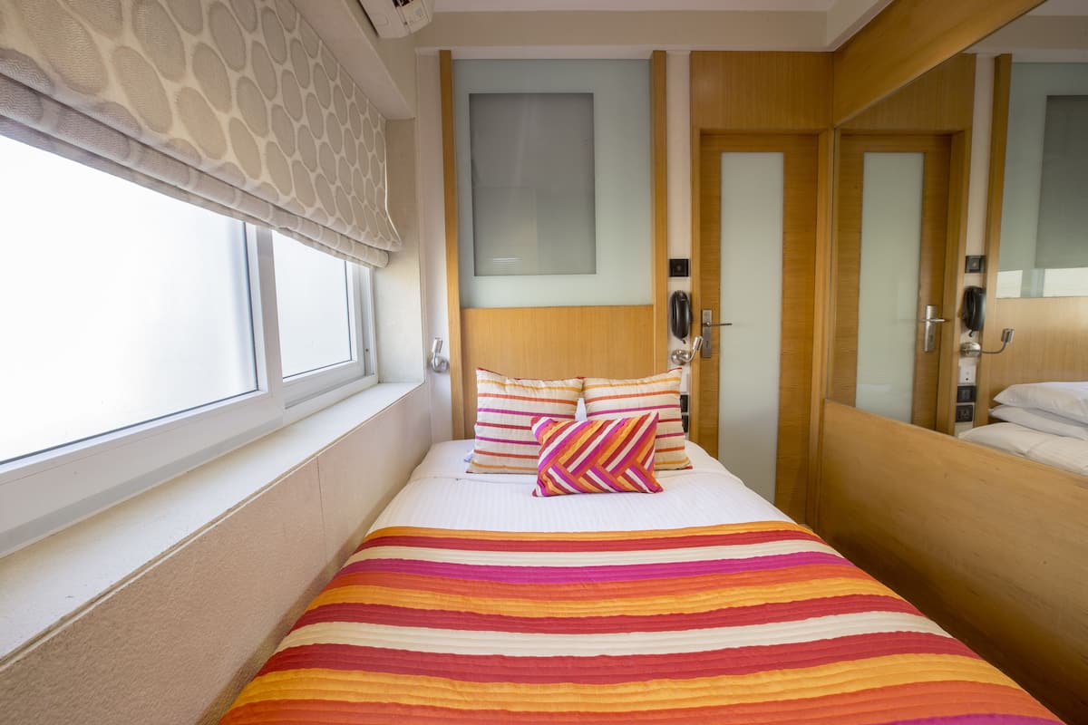 Premium bedding, in-room safe, desk, soundproofing