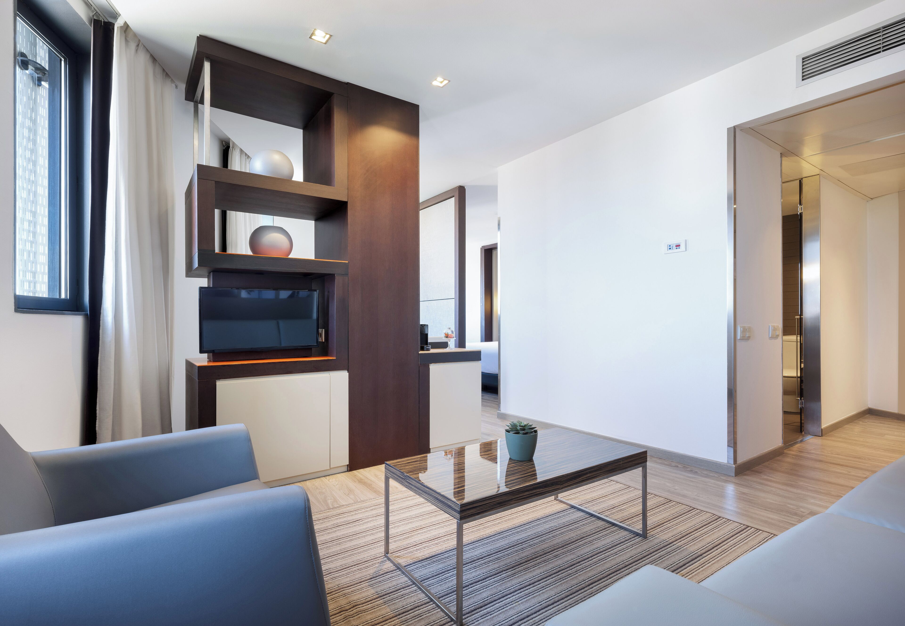 junior suite | living area | 21-inch tv with satellite channels