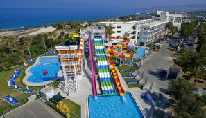 Water park - Leonardo Laura Beach & Splash Resort (Chlorakas)