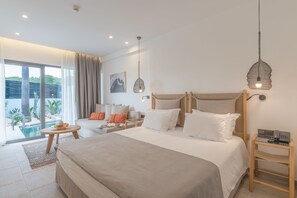 Hypo-allergenic bedding, minibar, in-room safe, desk - Napa Mermaid Hotel & Suites (Ayia Napa)