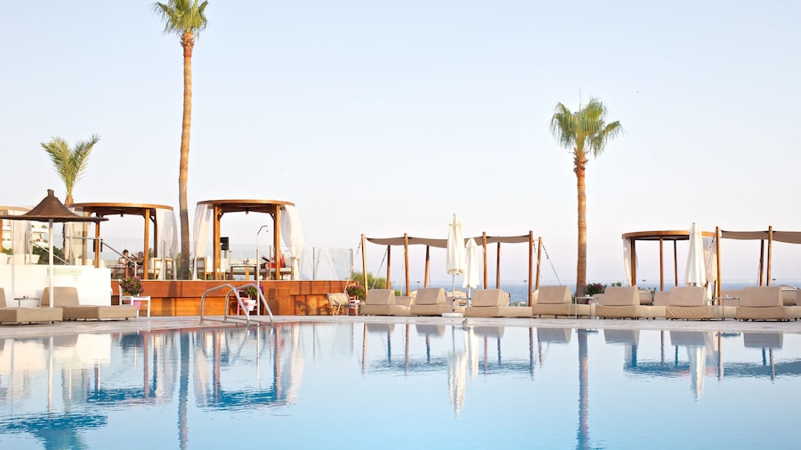Napa Mermaid Hotel & Suites