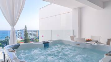 Suite Majestueuse, vue mer | Terrasse/Patio