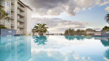 Holiday Inn Club Vacations Galveston Beach Resort by IHG