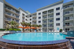 Exterior - Holiday Inn Club Vacations Galveston Beach Resort by IHG (Galveston)