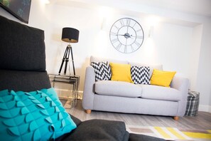 Plasma TV, DVD player