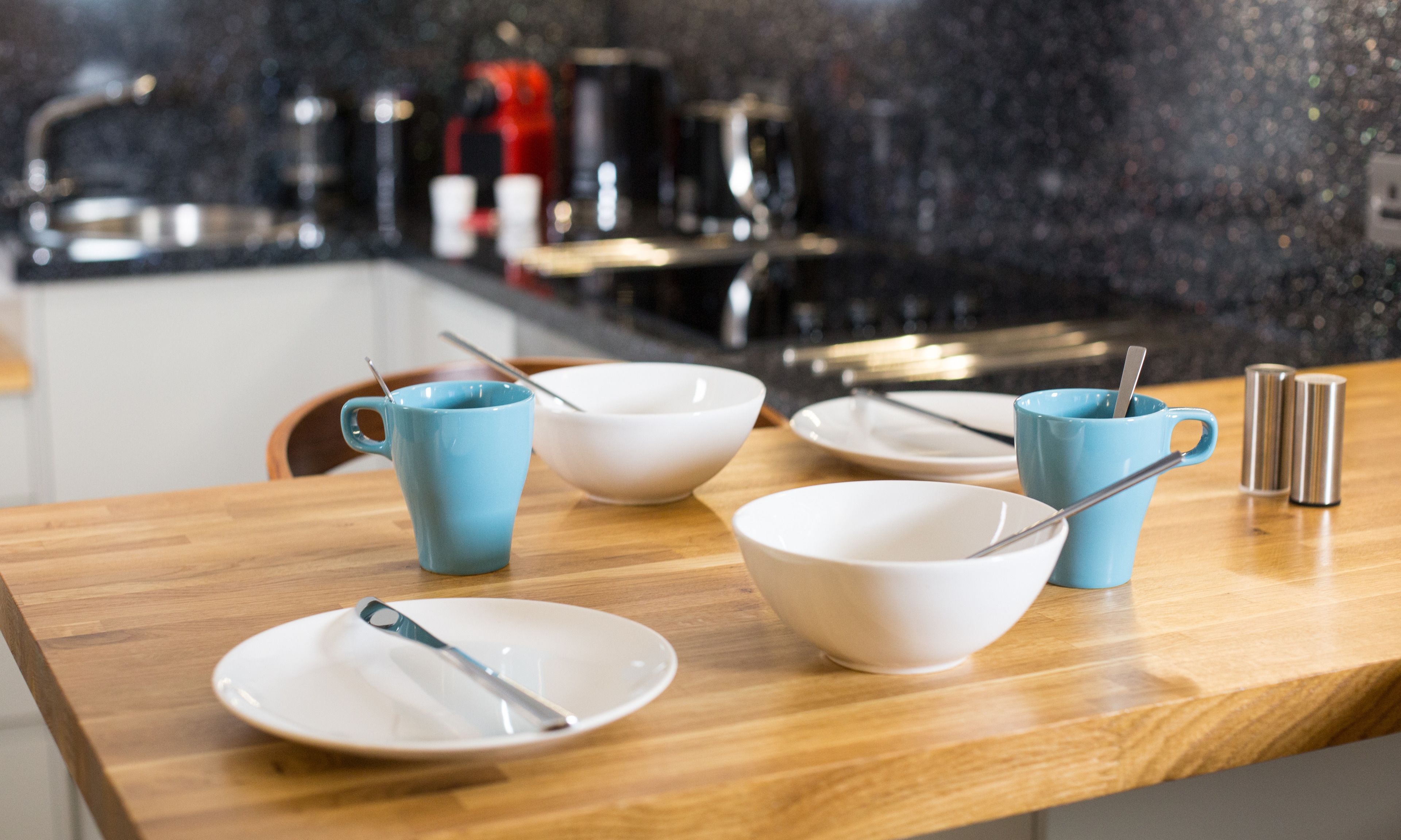 coffee/tea maker, electric kettle, high chair