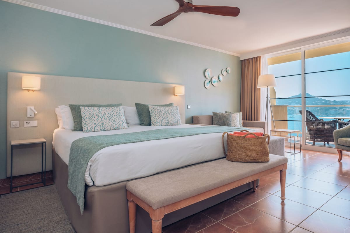 Junior Suite, Sea View (Star Prestige Penthouse) | 1 bedroom, premium bedding, minibar, in-room safe
