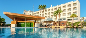 AP Maria Nova Lounge - Adults Friendly