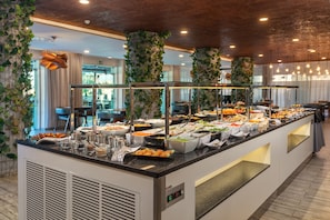 2 Restaurants, Frühstück