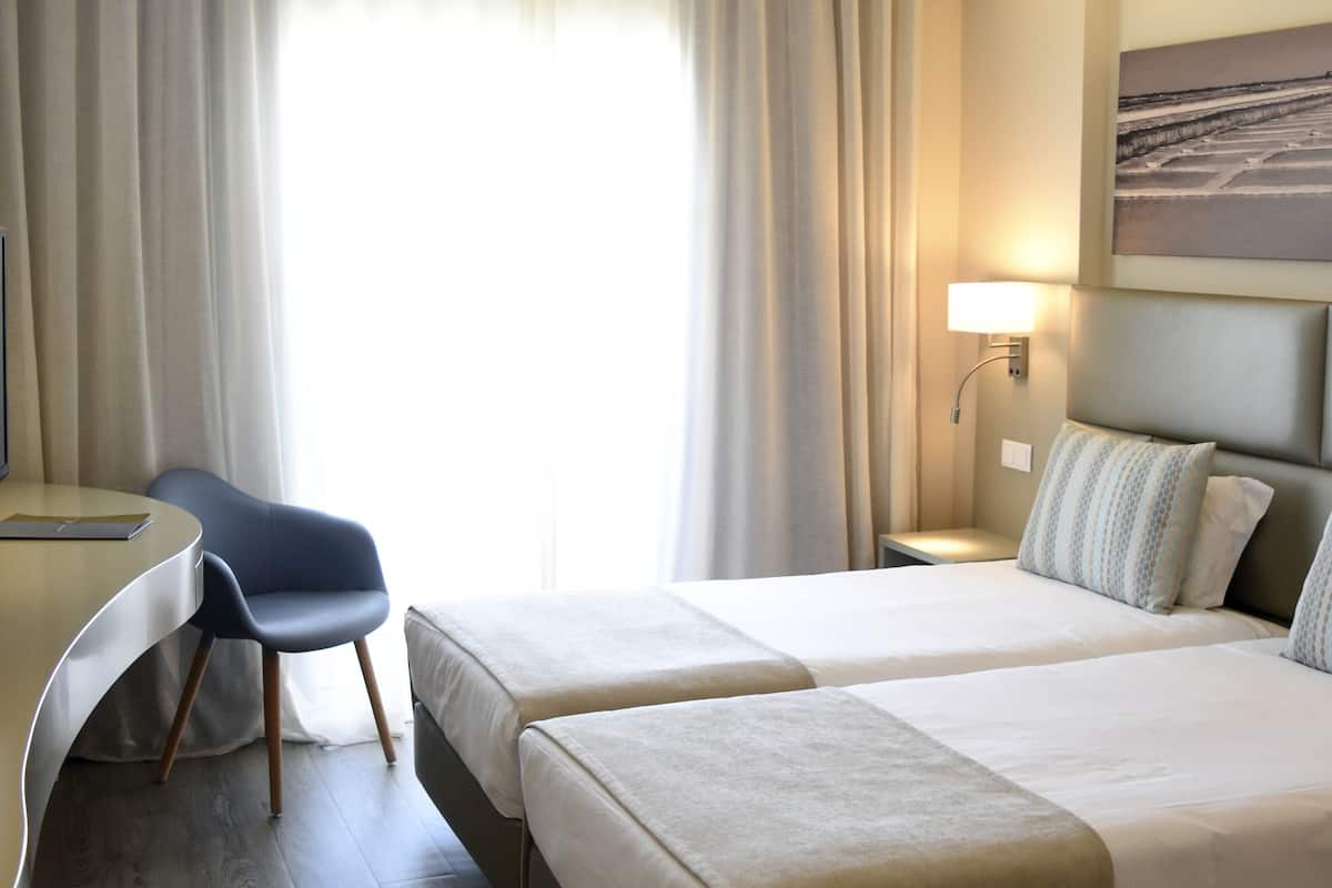 1 bedroom, minibar, in-room safe, desk
