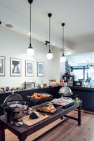 Daily full breakfast (EUR 19.5 per person)