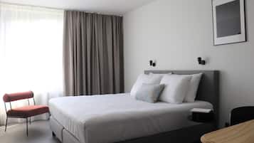 In-room safe, desk, free WiFi, bed sheets