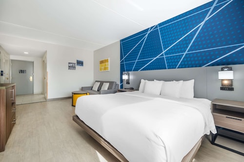 Comfort Suites Louisville Airport