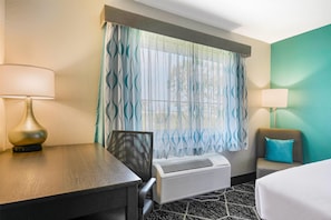 Room, 2 Queen Beds, Non Smoking