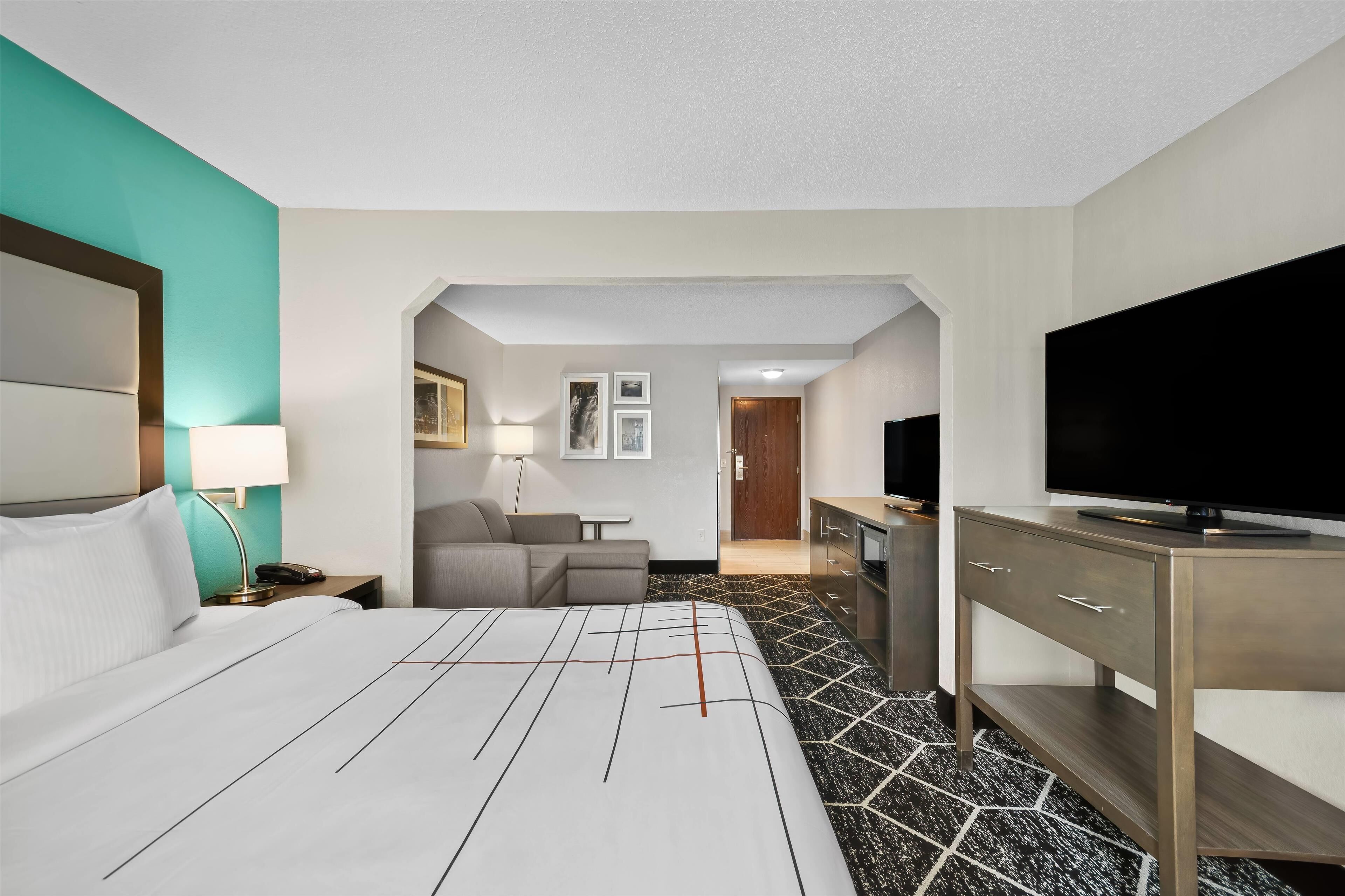 Studio Suite, 1 King Bed, Non Smoking