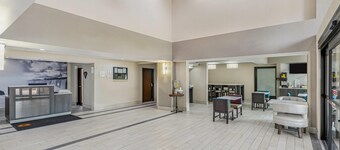 La Quinta Inn & Suites by Wyndham Batavia