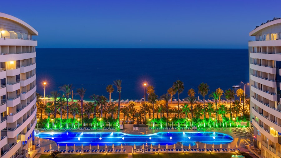 Porto Bello Hotel Resort & Spa