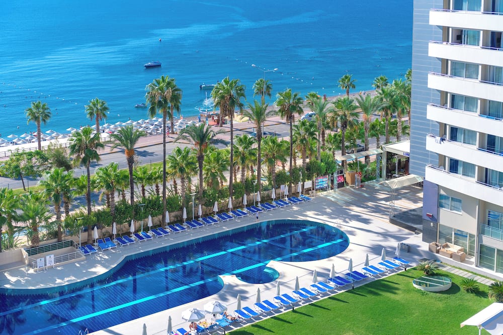 Porto Bello Hotel Resort & Spa
