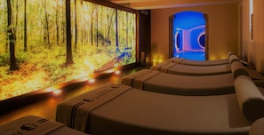 Een sauna, een stoombad, een Turks bad/hammam, lichaamsbehandelingen