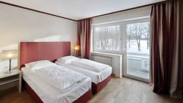 Habitació amb dos llits individuals | Roba de llit hipoal·lergògena, minibar i caixa forta a l'habitació