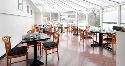 Ambassador Parkhotel