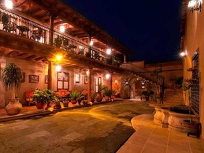 Terrace/patio - La Mansion De Los Suenos Hotel (Patzcuaro)