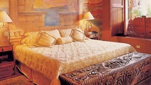 Junior Suite, 1 King Bed