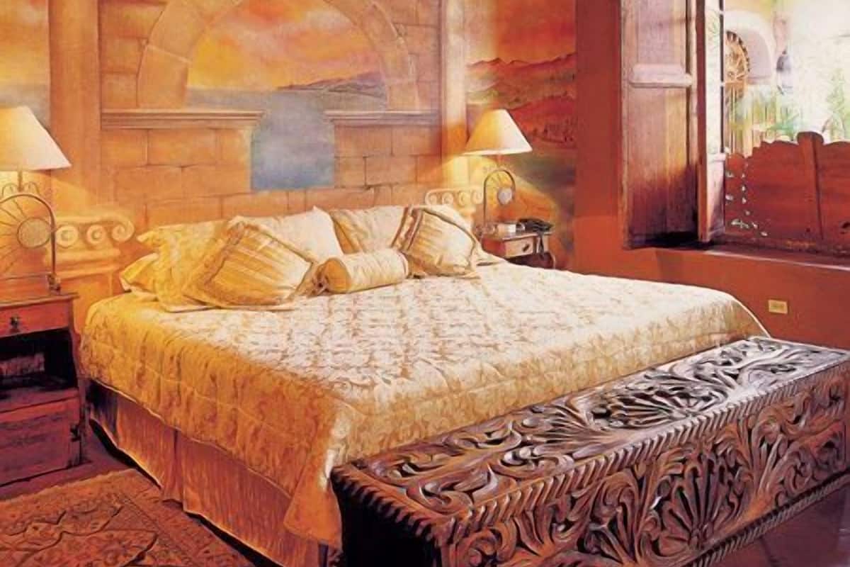 Junior Suite, 1 Katil Raja (King) | Peralatan tempat tidur premium, gebar bulu kapas, busa memori, bar mini 
