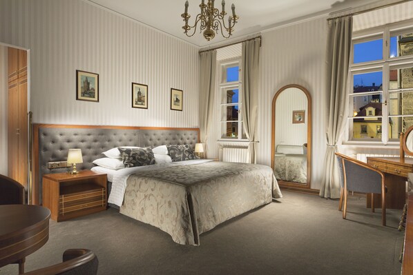 Classic Double or Twin Room | Hypo-allergenic bedding, minibar, in-room safe, individually furnished - Hotel Pod Vezi (Prague)