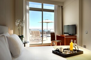 In-room safe, desk, laptop workspace, blackout drapes