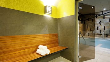 Bastu, bubbelpool, kroppsbehandlingar och kroppsinpackningar