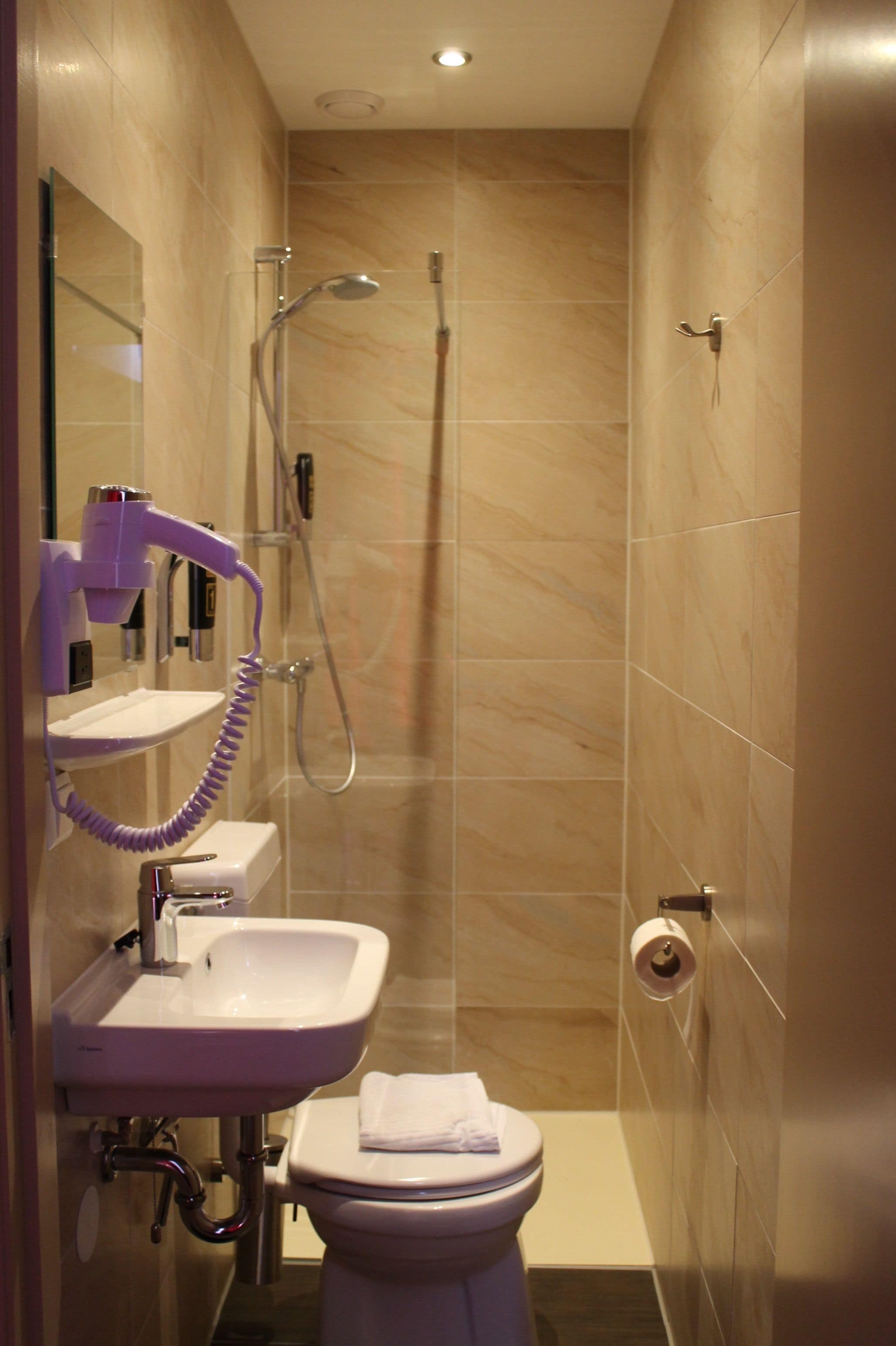 Photo - Aston City Hotel