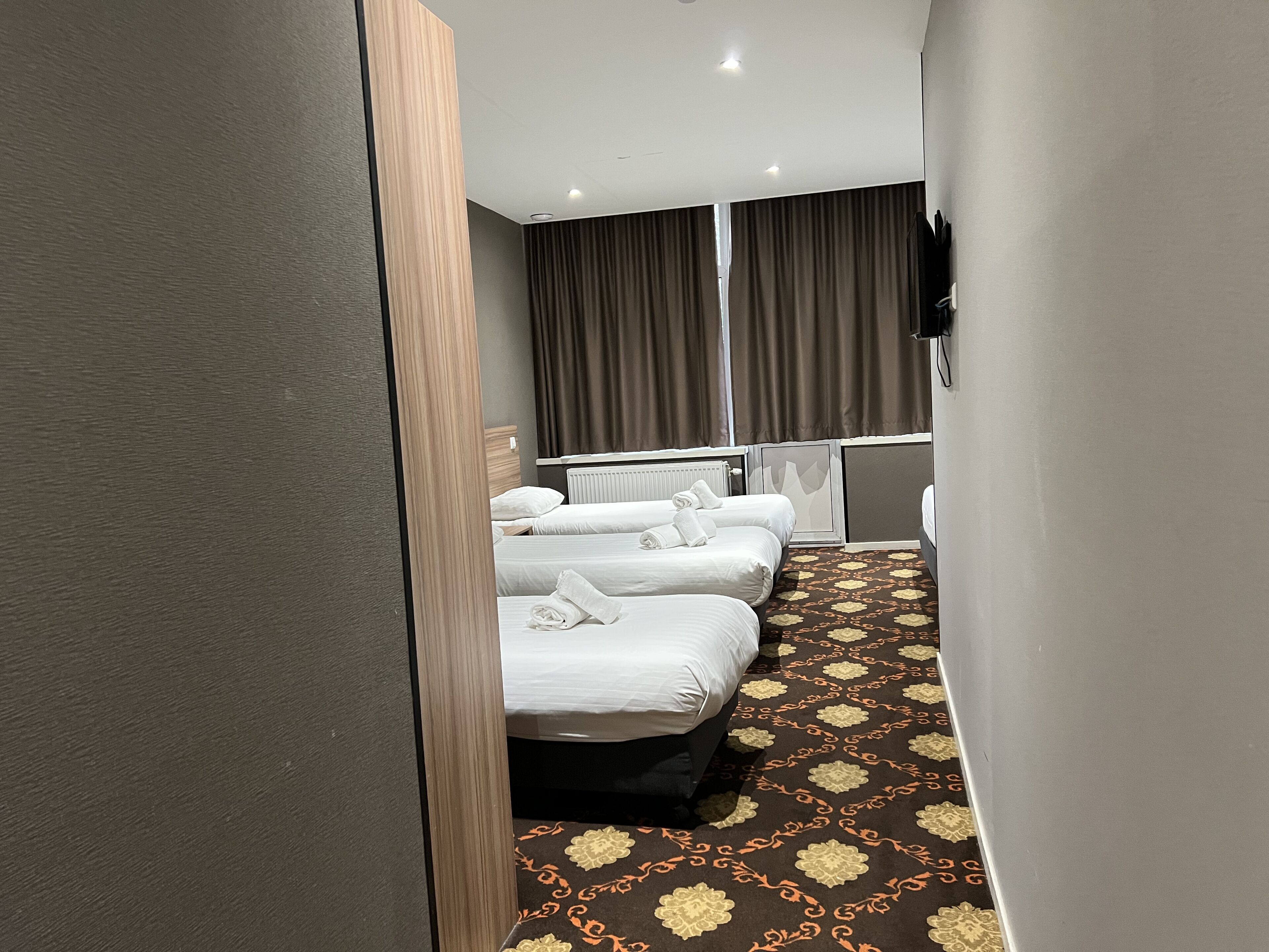 Photo - Aston City Hotel