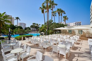 Poolside bar - Hipotels Said (Sant Llorenc des Cardassar)